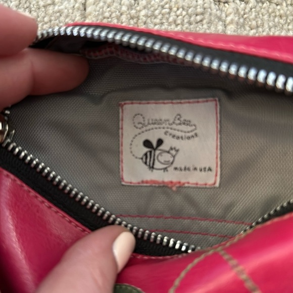 Cute little pear zipper bag. Made in USA - Picture 2 of 3